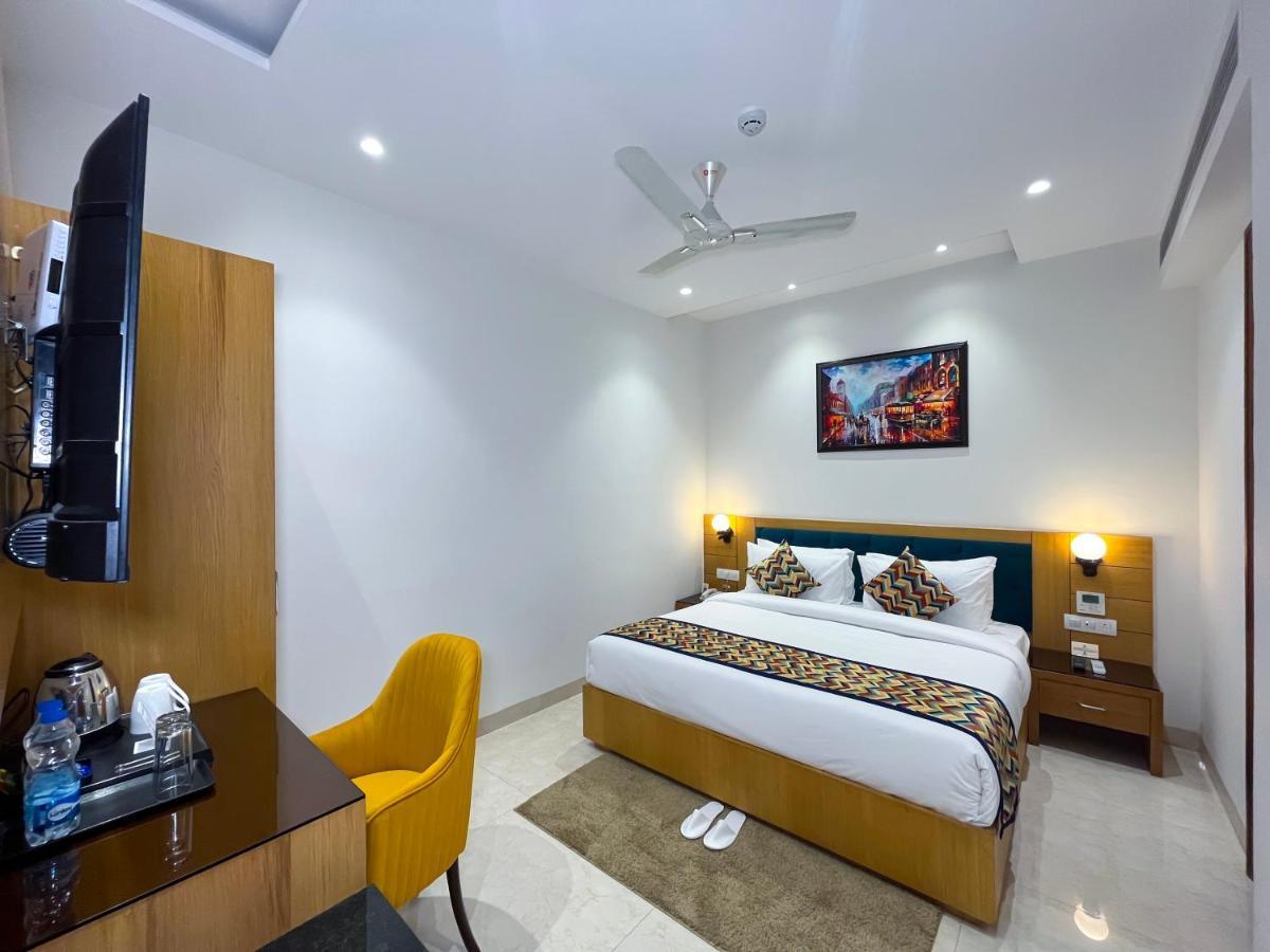 Hotel Classio Royale Amritsar Exterior photo